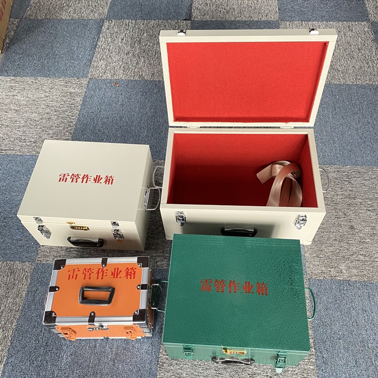 本溪爆破工程作业箱如何选择？玻璃钢与传统材质的全面对比